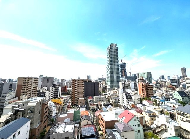 コスモ三宮アーバンスクエアの展望|広い空と眺望に包まれる高層階
