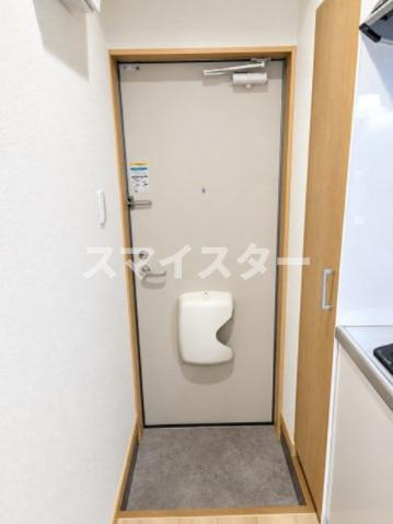 ロワール原木の玄関