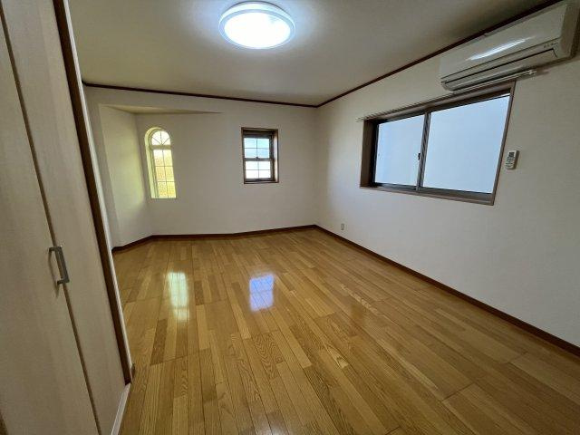 ハイツ志染の寝室