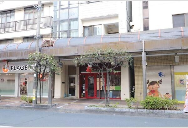 bb　bldg.のエントランス