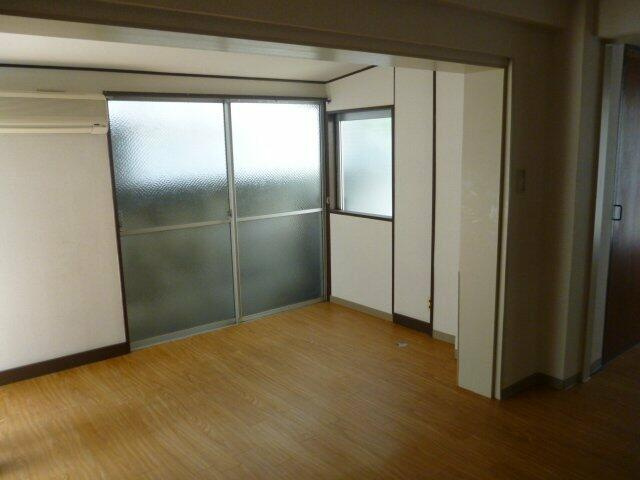 【居間・リビング】 | フジハイツ | ゆったりとした居間です