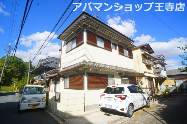 河合町穴闇戸建