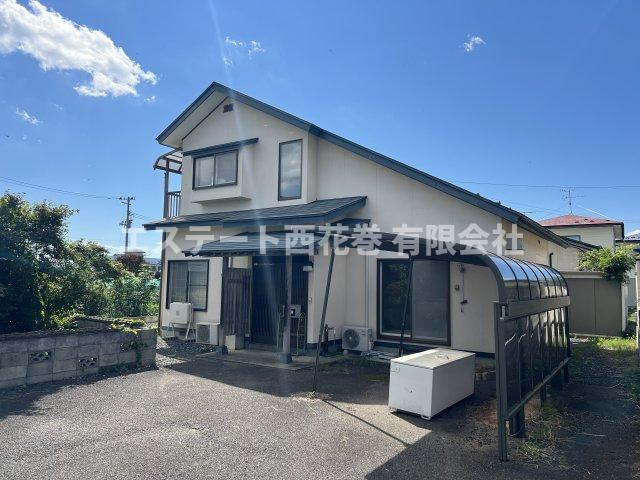 【商談中】花巻市南城　土地建物の外観