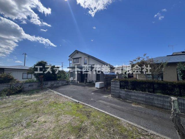 【商談中】花巻市南城　土地建物の外観