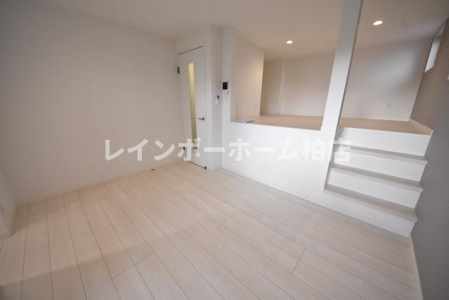 担当エリアのルームアドバイザーが直接対応いたしますの居間・リビング|ゆったりとした居間です