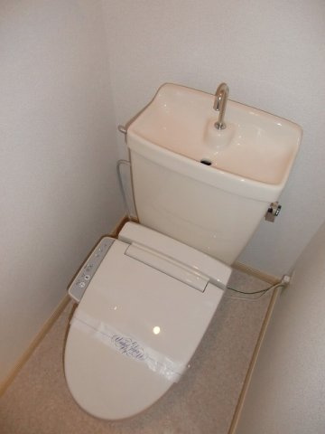 メゾンアドレのトイレ