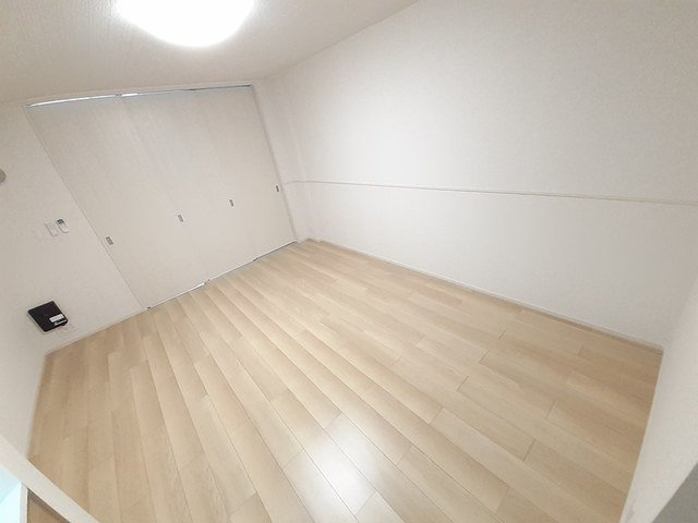アドバンスの洋室