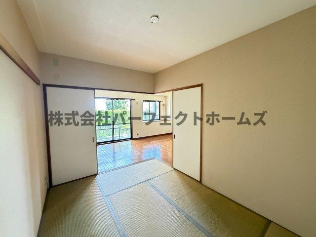 セザール枚方公園の和室|フローリングだけでなく、和室もあります