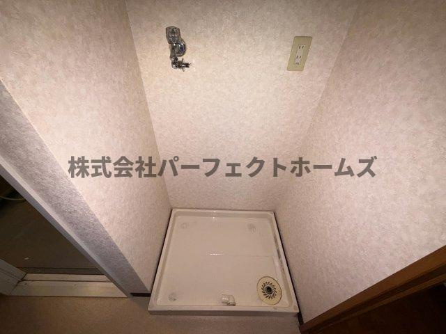 セザール枚方公園の設備|洗濯機置場です