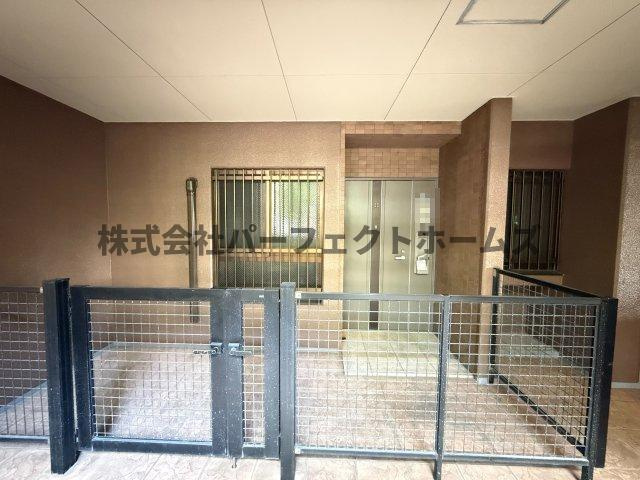 セザール枚方公園の玄関|玄関です