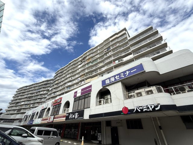 相鉄線沿線でも密かに人気の星川駅☆駅もお店もどんどん生まれ変わってます！駅徒歩１分だから通勤におけるストレスなんてありません！！な【リノベ／ボナハイツ星川】