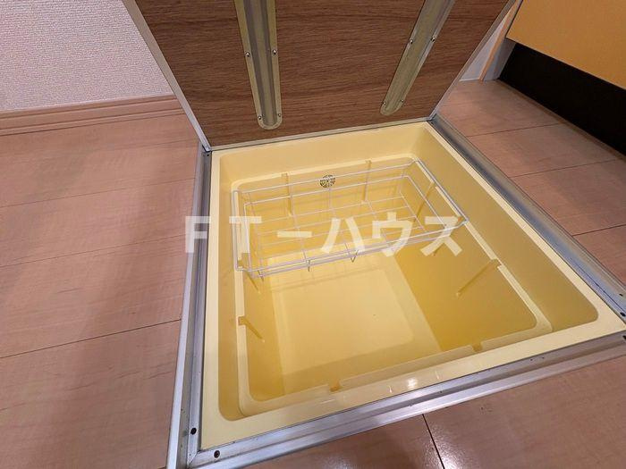 パティオス薬園台　東の収納