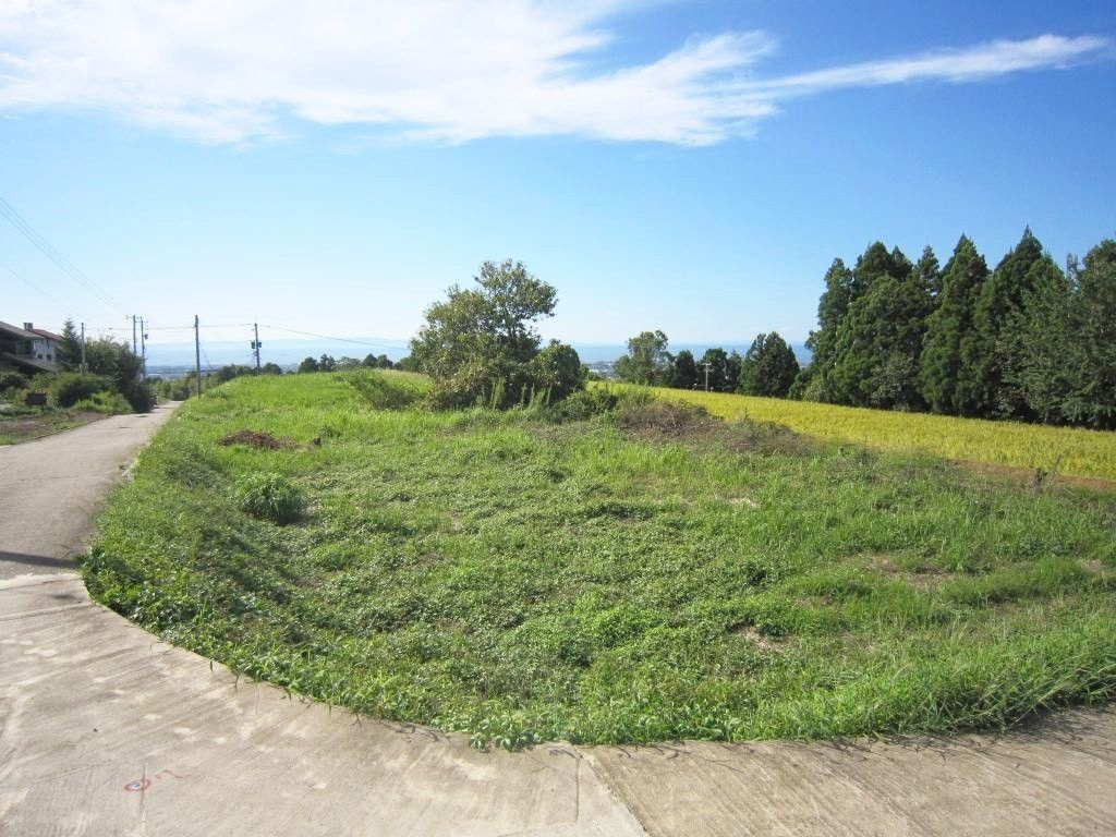 売地№144 下野の前面道路含む現地写真