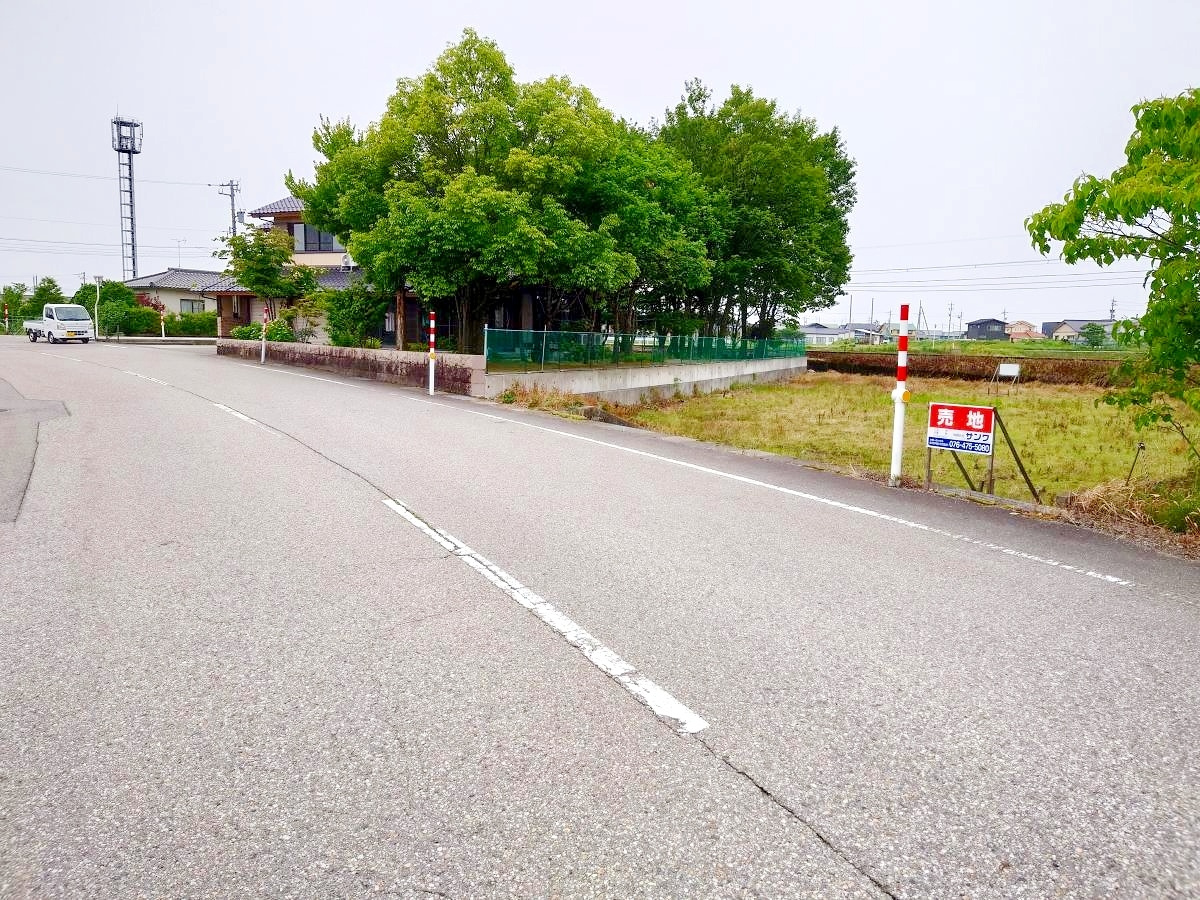 物件№707 有金（常光寺）の前面道路含む現地写真