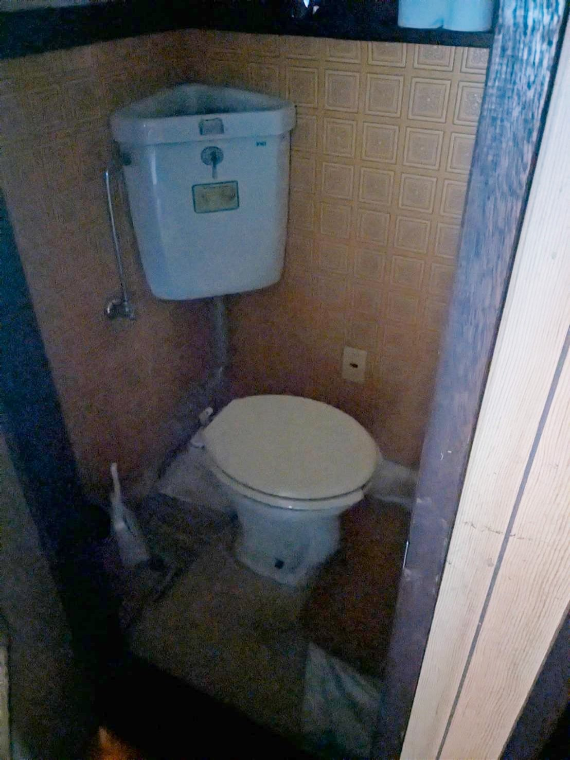 七口 中古住宅のトイレ