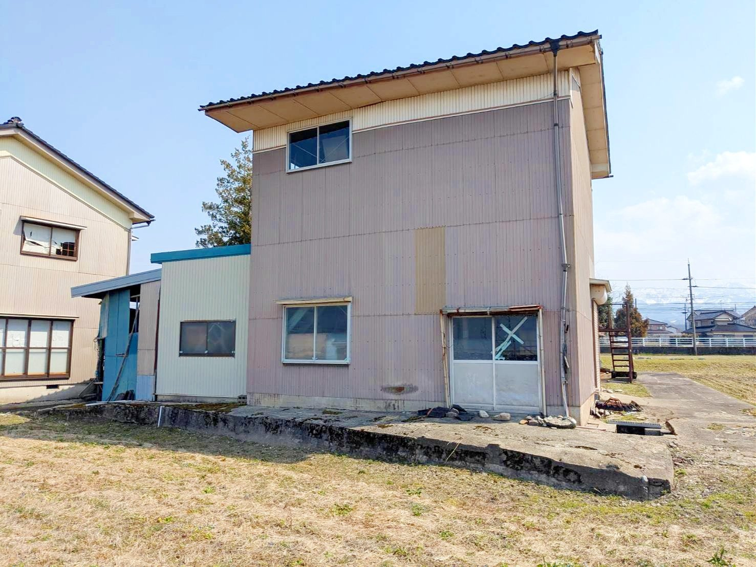 七口 中古住宅の外観