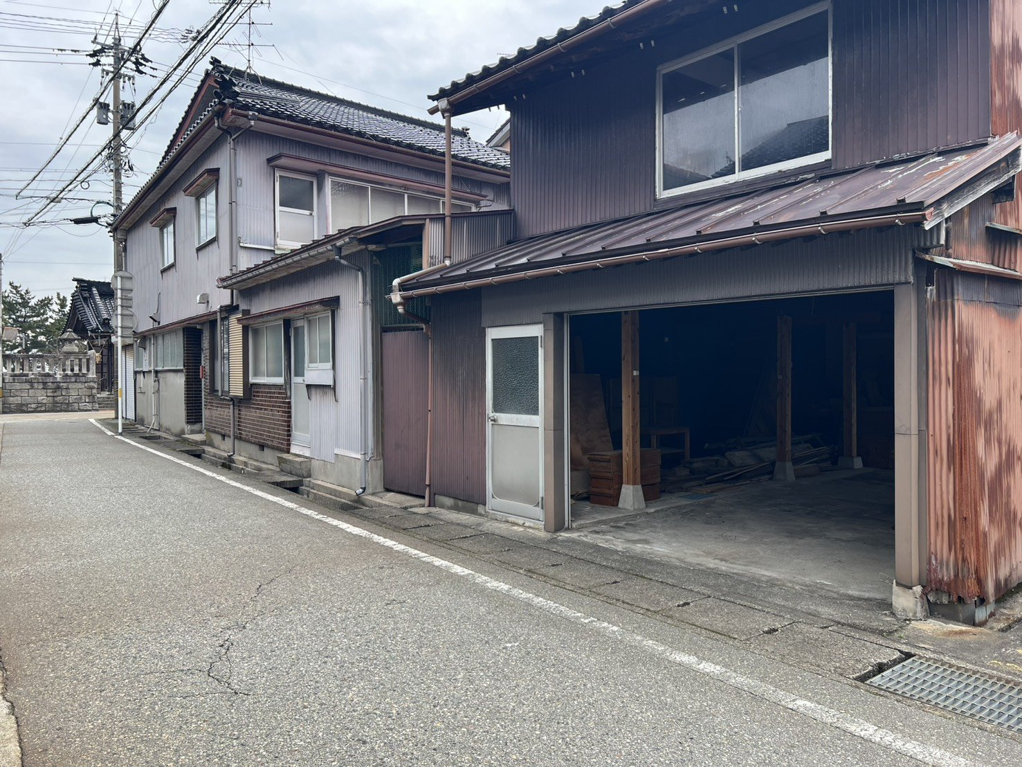 常盤町　売家の駐車場