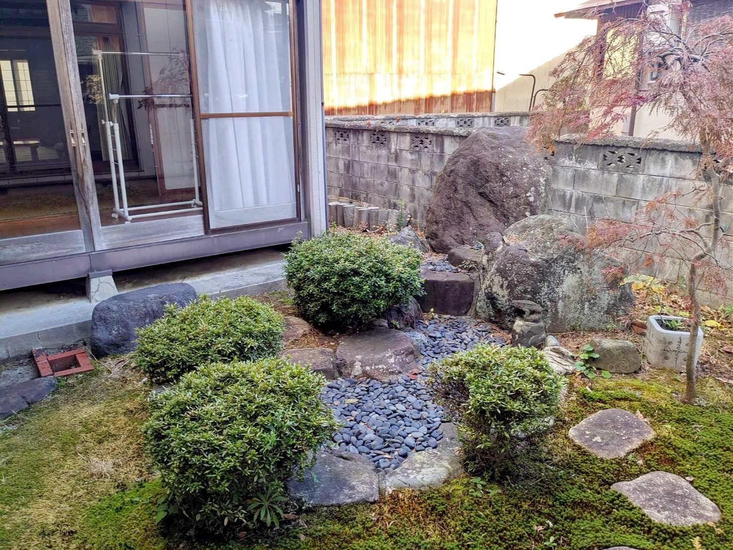 常盤町 中古住宅２の庭