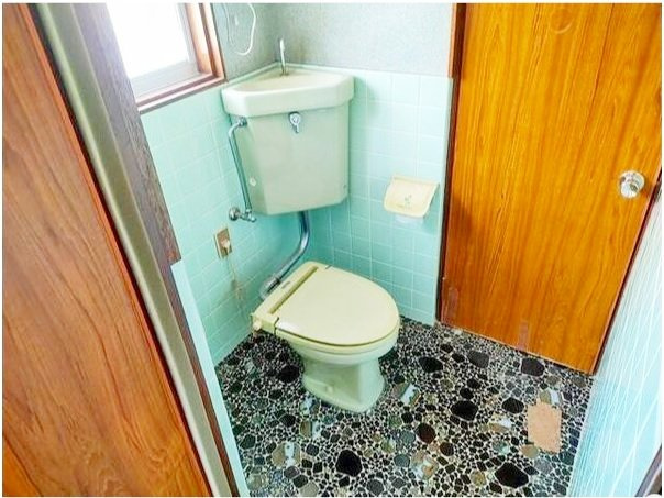 加島町 中古住宅のトイレ