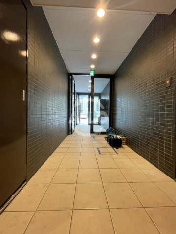 MAISON PREMIER UMEDA NORTH　豊崎東小学区のロビー|MAISON PREMIER UMEDA NORTH　ロビー