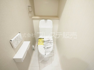 【トイレ】 | 現地写真（１階トイレ）温水洗浄便座を標準装備！
