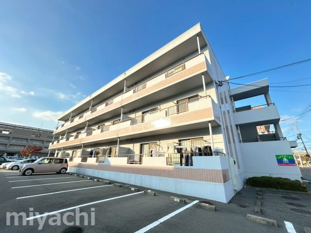 セントラルコート沖浜の外観