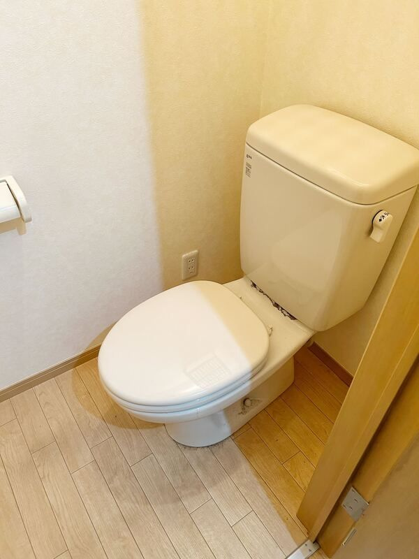 コーポ道半山　C棟のトイレ