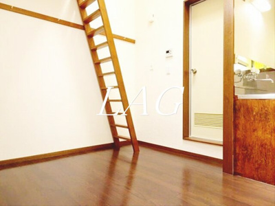 【居間・リビング】 | 小倉ハイツ | 洋室のお部屋です。