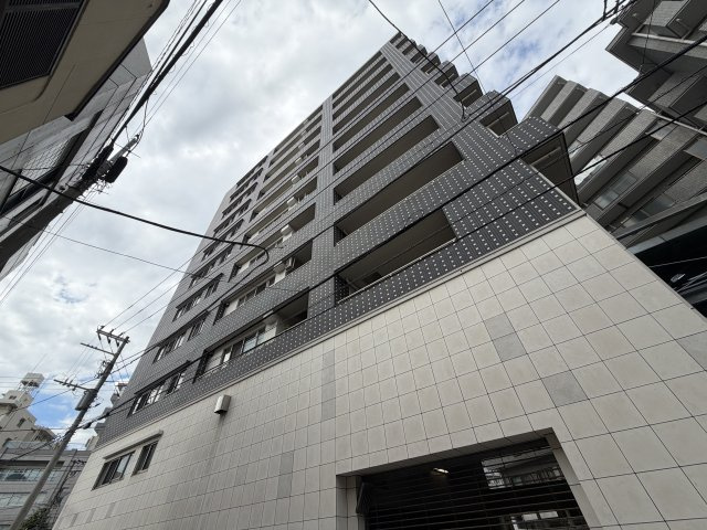 ワンフロア１住戸の独立設計！ペット飼育可能マンション☆左右・下階に住戸がないので音への心配は少し軽減されるかも？なかなかないですよ、この条件！な【リノベ／ダイナシティ西横浜】