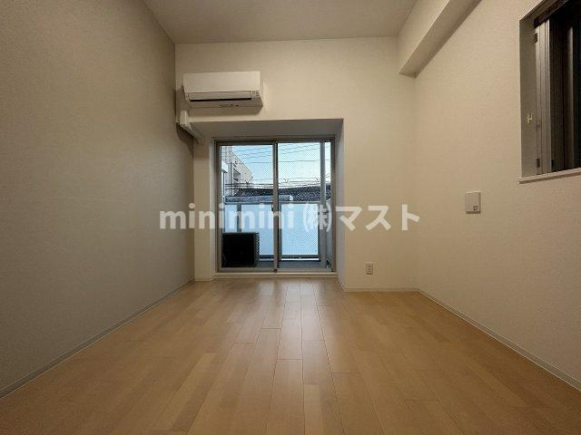 大阪市西区本田４丁目の賃貸マンションの居間・リビング