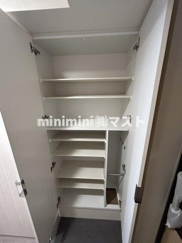 大阪市西区境川２丁目の賃貸マンションの収納