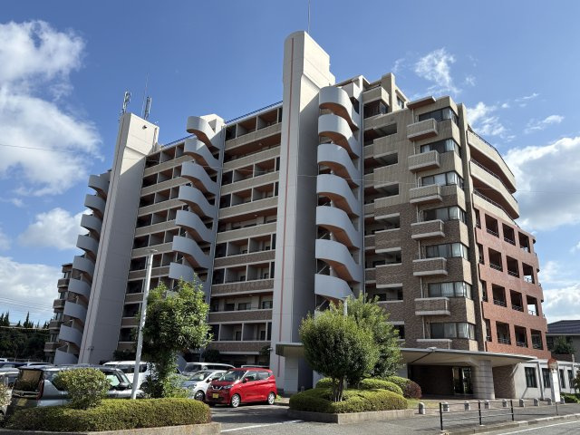 ライフプラザ一枝学園通りの外観|落ち着いた雰囲気のマンション外観♪すっきりとした佇まいが魅力の住まいです♪