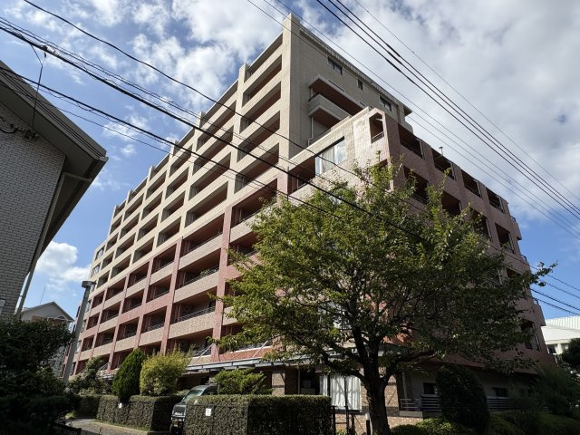 ライフプラザ一枝学園通りの外観|落ち着いた雰囲気のマンション外観♪すっきりとした佇まいが魅力の住まいです♪