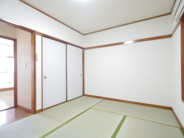 サンエルムの内装|※他号室写真です
