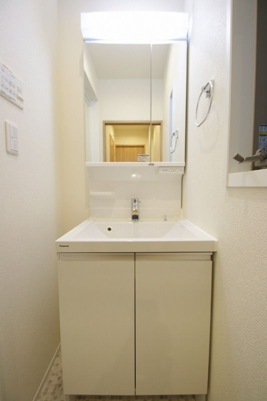 クラッシーコートの洗面所