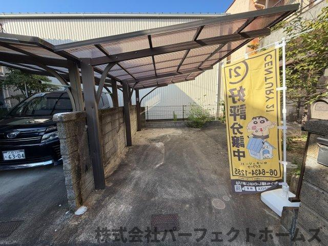野村中町戸建の駐車場|車庫（W2180　D4160　H1780）