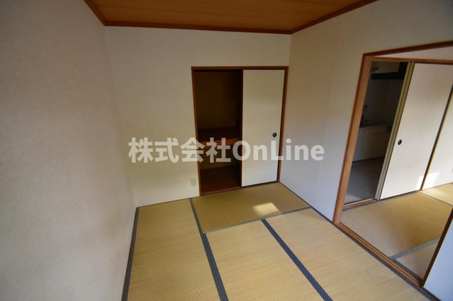 【寝室】