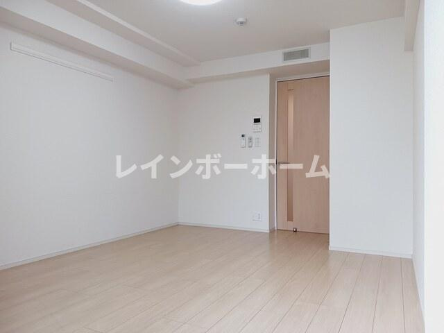 オレンティアの寝室