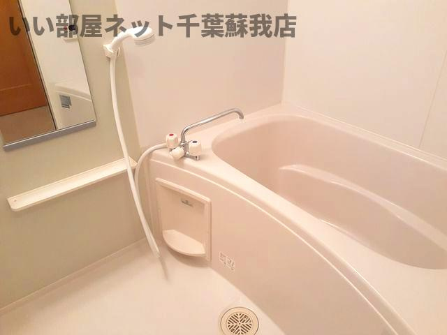 サンライズ・あじさい　Ｂの浴室|日々の疲れを癒すお風呂付です