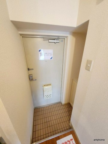ノルデンハイム豊里 仲介手数料無料の玄関