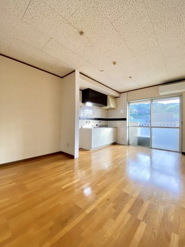 吉備南ハイツの居間・リビング