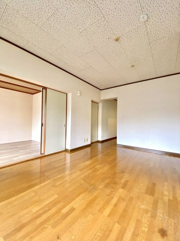 吉備南ハイツの居間・リビング