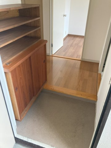 ルミエールハイツＢの玄関