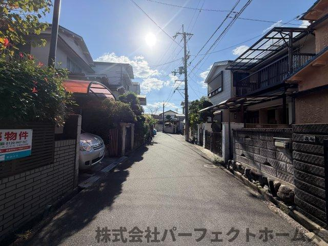 東香里元町中古戸建の周辺