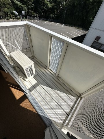 【バルコニー】