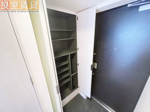 【玄関】 | プレサンスNAGOYA覚王山
