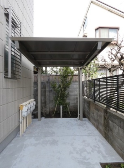 メゾン・ド・リラのその他共用部分|★屋根付き駐輪場★