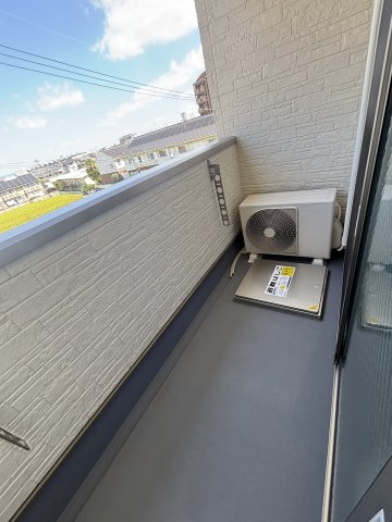 STcourt萱島東のバルコニー