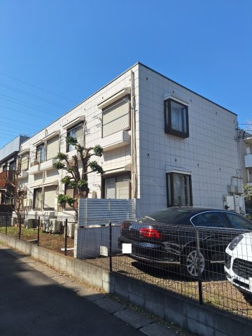 メゾン成城６の外観