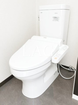 【トイレ】 | レアライズ日暮里WEST | トイレです。